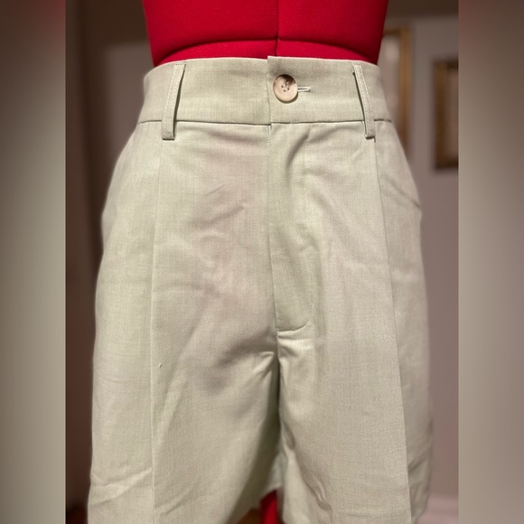 NWT WeWoreWhat Sage / Mint Green High Waisted Trouser Shorts - Picture 4 of 5